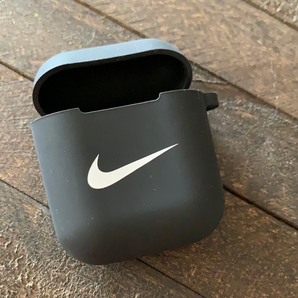 Nike AirPods case